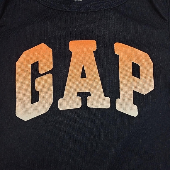 🎉Bundle of GAP Bodysuit, Calvin Klein Cardigan Cloud Island Bodysuit (12M) - Picture 4 of 5